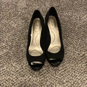 Bandolino women’s shoes size 8